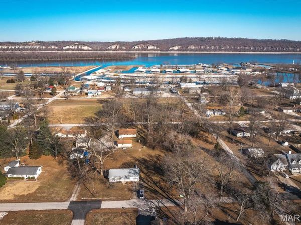 1220 4th Street, Portage Des Sioux, MO 63373