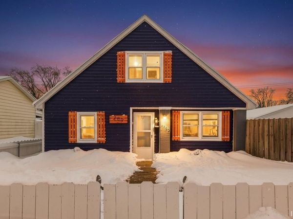 209 E Borely Avenue, Mishawaka, IN 46545