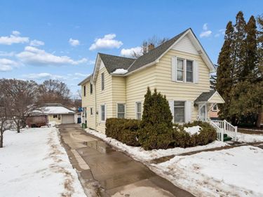 1109 10 1/2 Avenue S, Saint Cloud, MN 56301