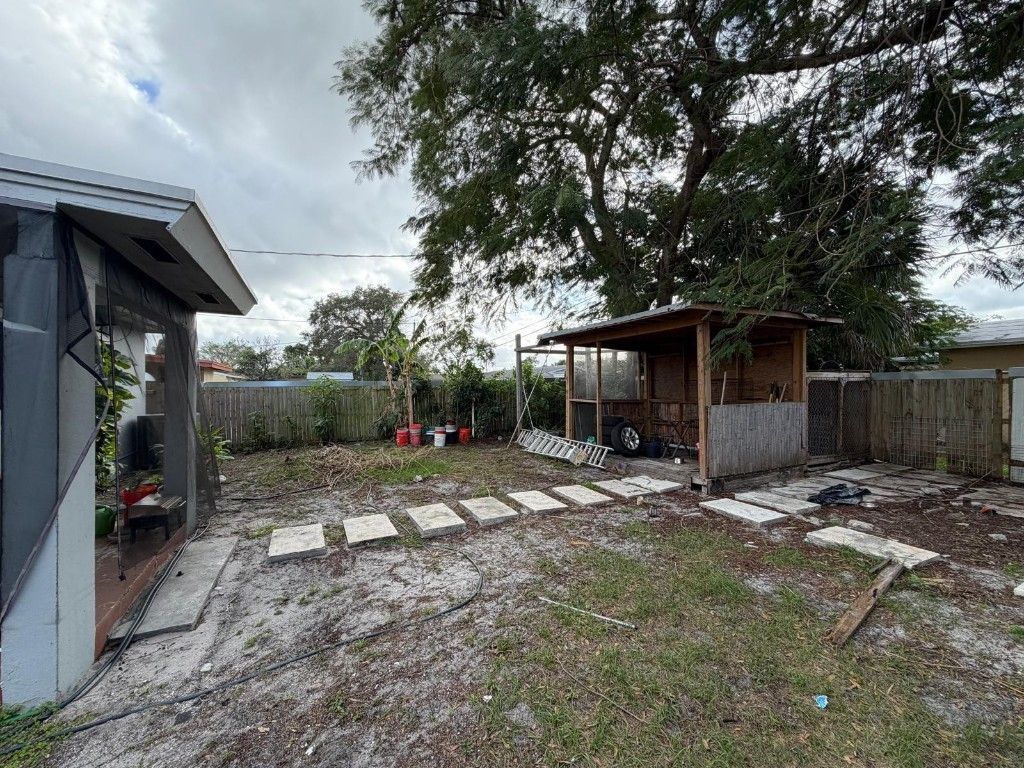 405 NW 18th Avenue, Fort Lauderdale, FL 33311 Photo