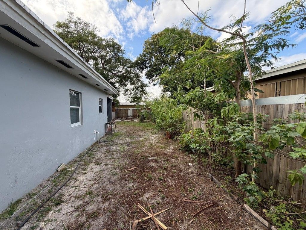 405 NW 18th Avenue, Fort Lauderdale, FL 33311 Photo