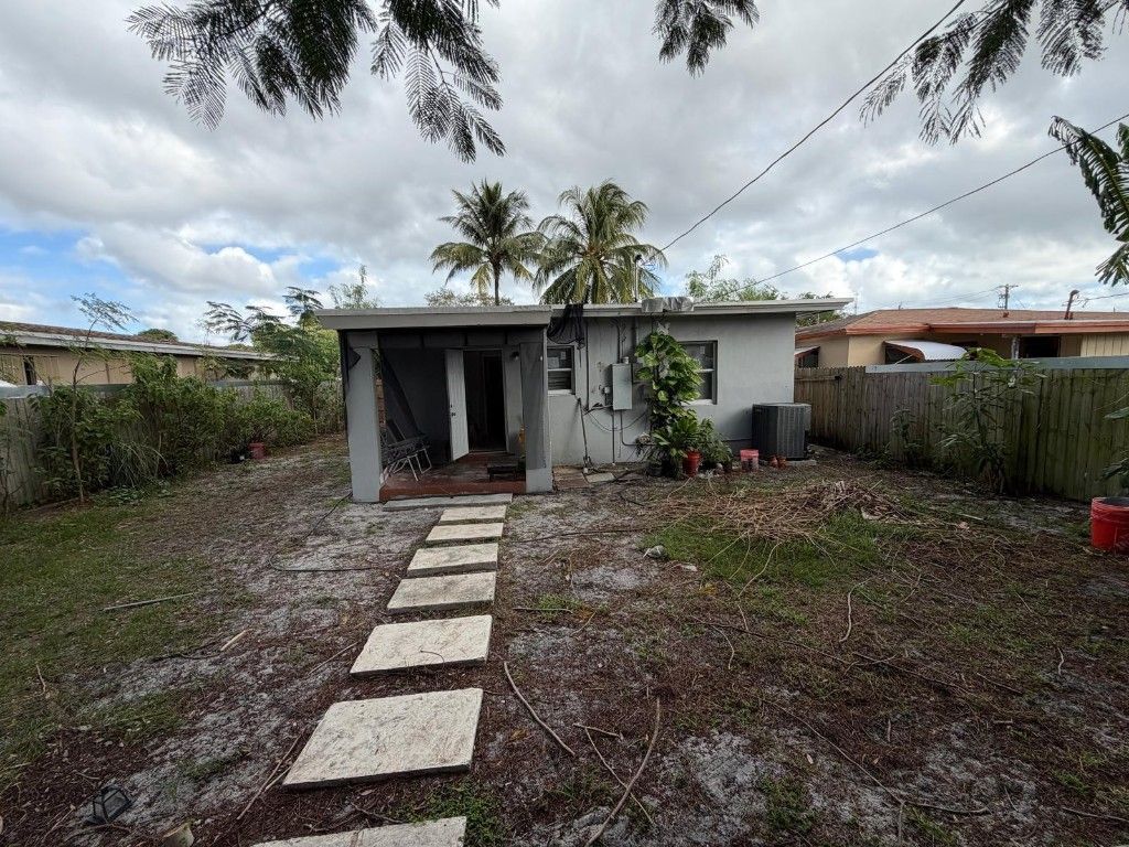 405 NW 18th Avenue, Fort Lauderdale, FL 33311 Photo