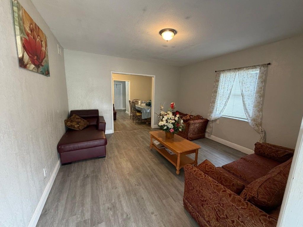 405 NW 18th Avenue, Fort Lauderdale, FL 33311 Photo