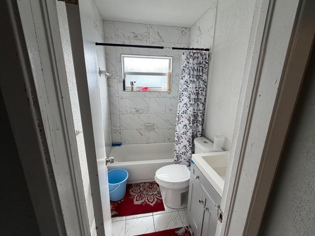 405 NW 18th Avenue, Fort Lauderdale, FL 33311 Photo