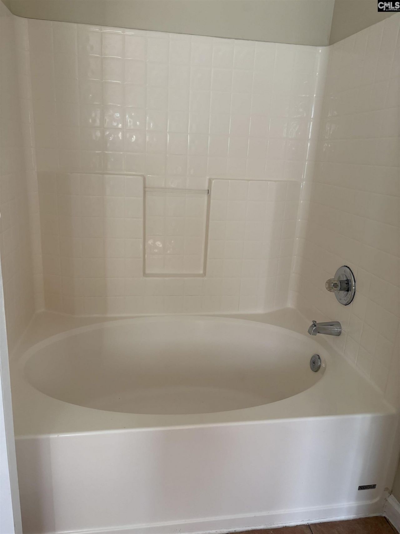 230 Curvewood Road Photo 9