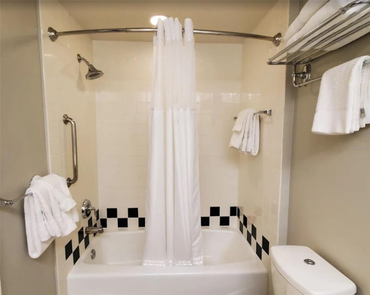 71 S Ocean Avenue, Unit 8708, Palm Beach Shores, FL 33404 Photo