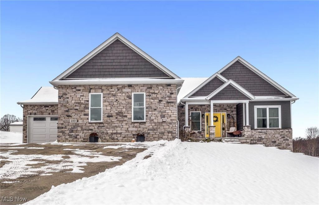 233 Homan Drive, Doylestown, OH 44230 Main Photo