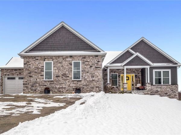 233 Homan Drive, Doylestown, OH 44230