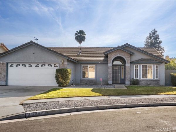 15647 Wooten Court, Kerman, CA 93630