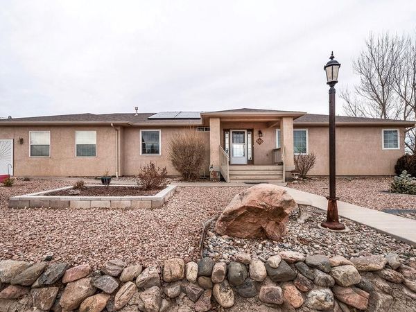 683 E Paradise Dr, Pueblo West, CO 81007