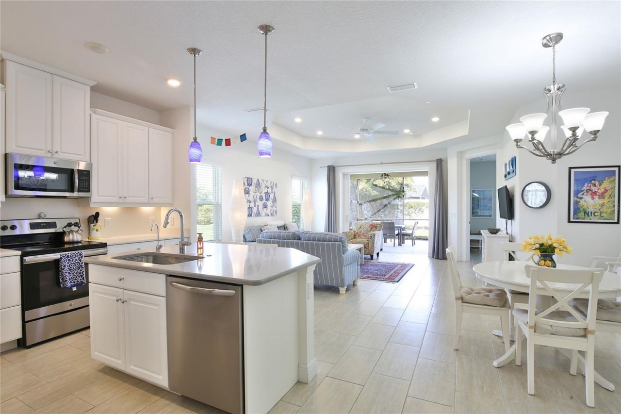 7016 Playa Bella Drive, Bradenton, FL 34209 Photo