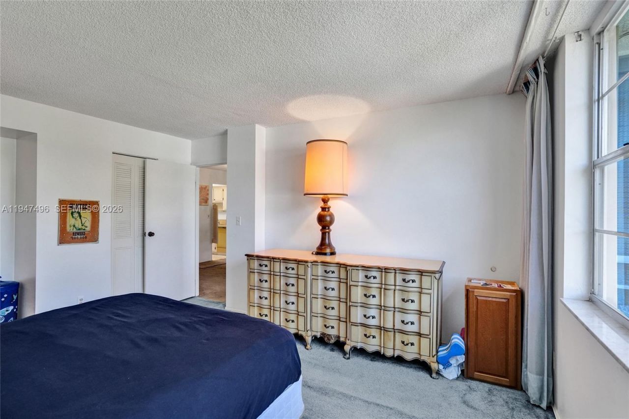 2900 NW 48th Ter, Unit 402, Lauderdale Lakes, FL 33313 Photo