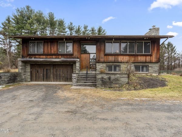 273 Upper Mannix Road, East Greenbush, NY 12061