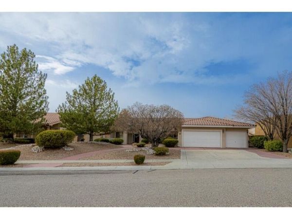 7009 Santa Marisa Street NE, Albuquerque, NM 87113