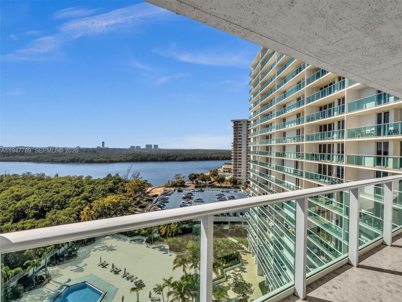 100 Bayview Dr , Unit 1220, Sunny Isles Beach, FL 33160 Photo