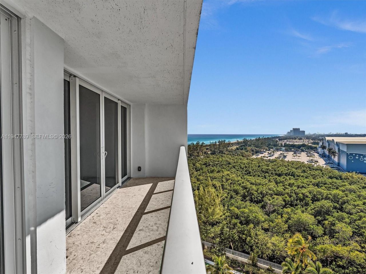 100 Bayview Dr , Unit 1220, Sunny Isles Beach, FL 33160 Photo