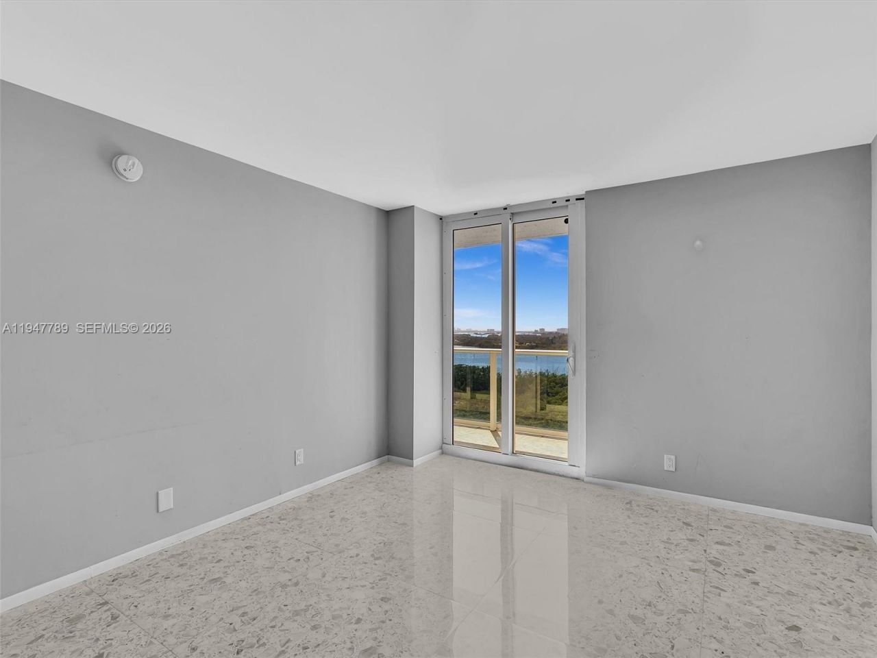 100 Bayview Dr , Unit 1220, Sunny Isles Beach, FL 33160 Photo