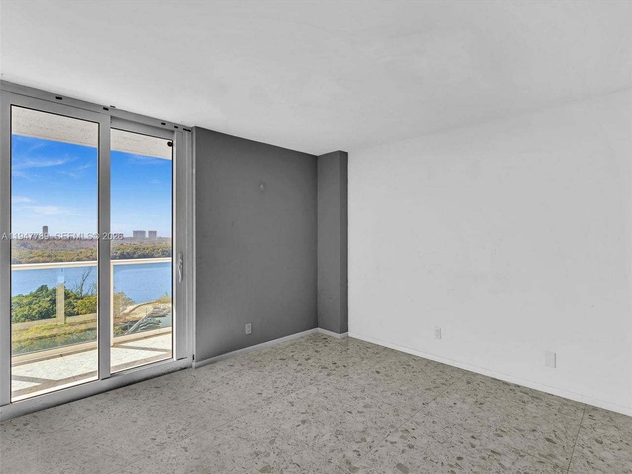 100 Bayview Dr , Unit 1220, Sunny Isles Beach, FL 33160 Photo