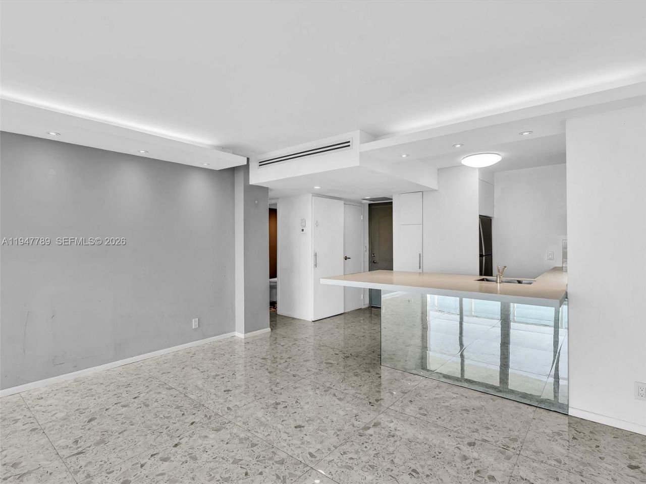 100 Bayview Dr , Unit 1220, Sunny Isles Beach, FL 33160 Photo