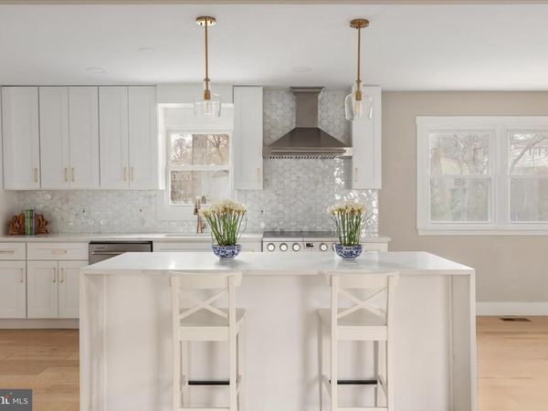 1002 KERGE COURT SE, VIENNA, VA 22180