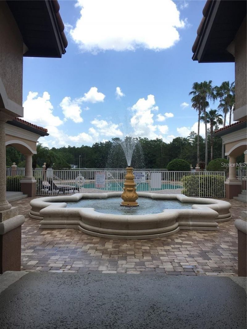 14049 Fairway Island Drive, Unit 122, Orlando, FL 32837 Photo