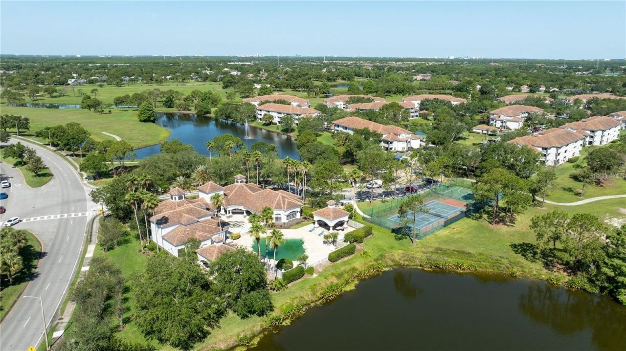 14049 Fairway Island Drive, Unit 122, Orlando, FL 32837 Photo