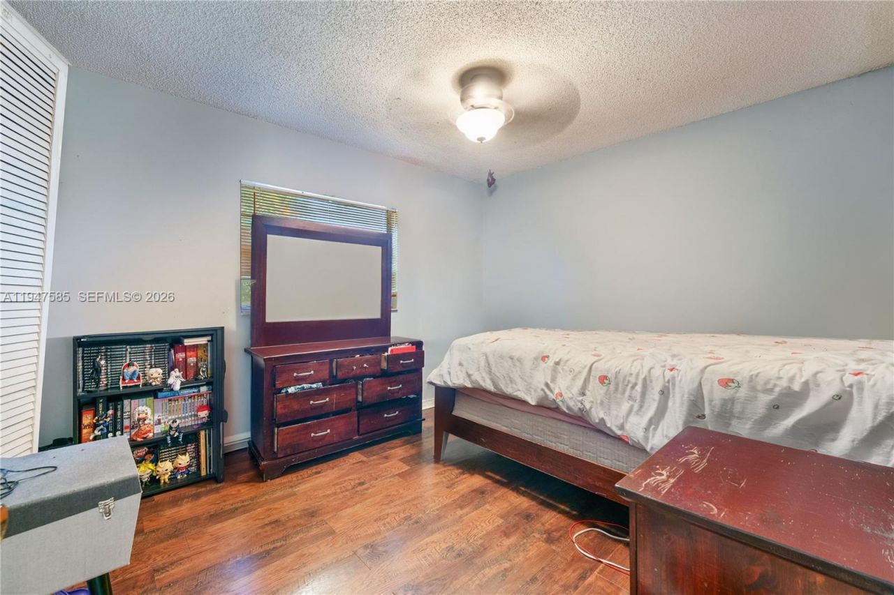 10100 SW 50th Ct, Cooper City, FL 33328 Photo