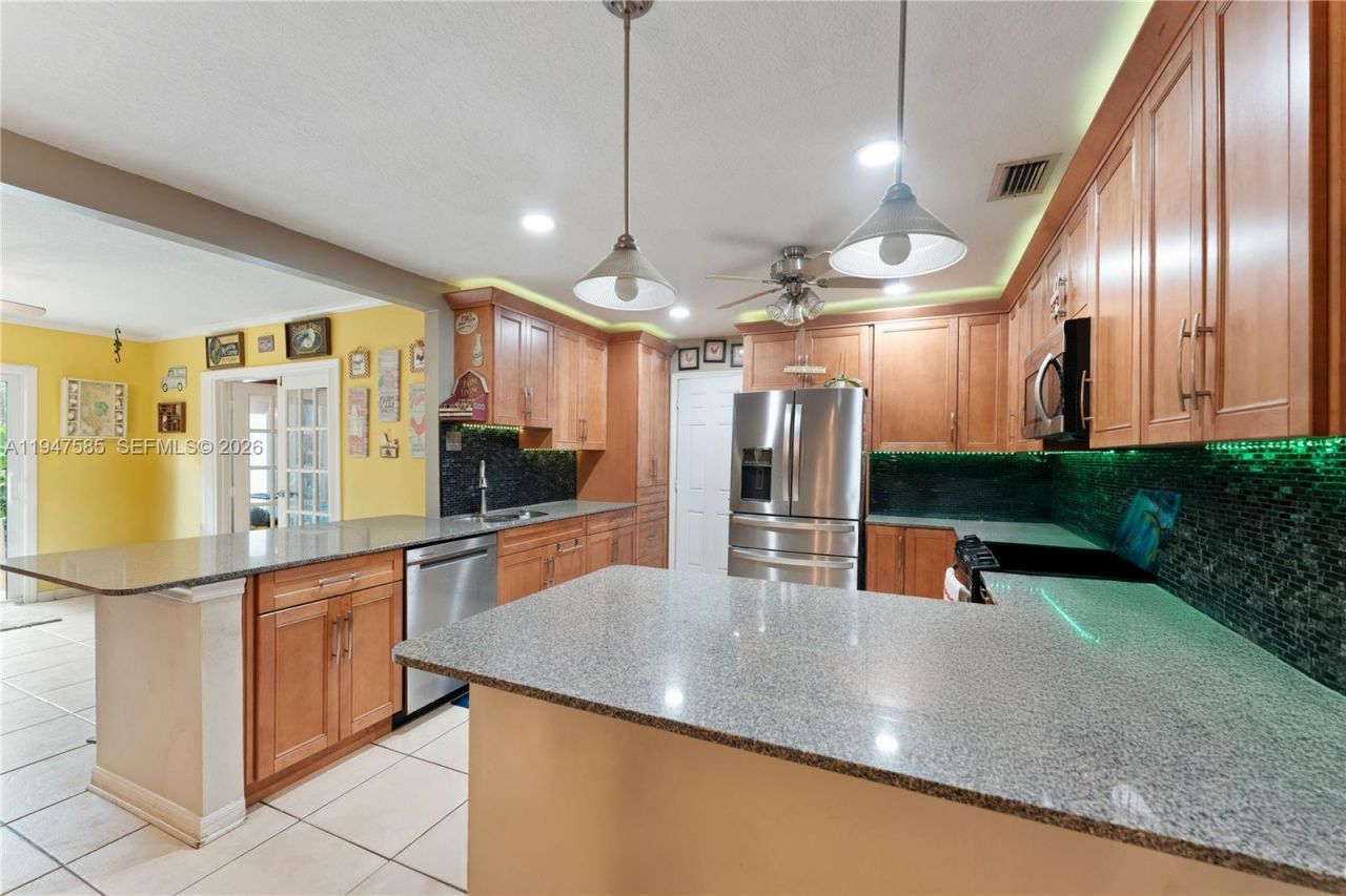 10100 SW 50th Ct, Cooper City, FL 33328 Photo