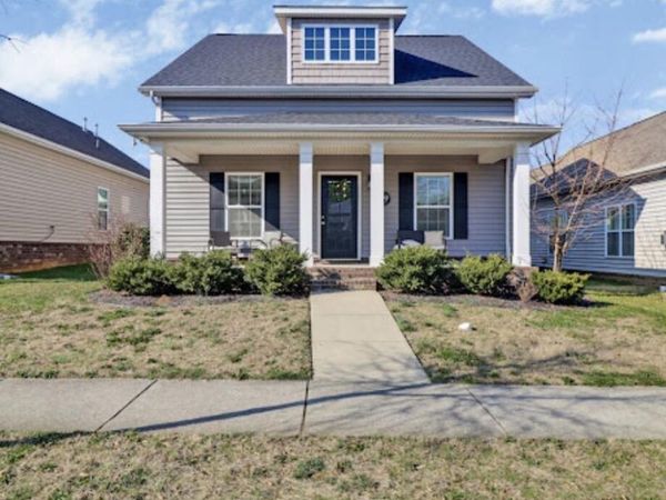 129 Hardinberry St, Oak Ridge, TN 37830