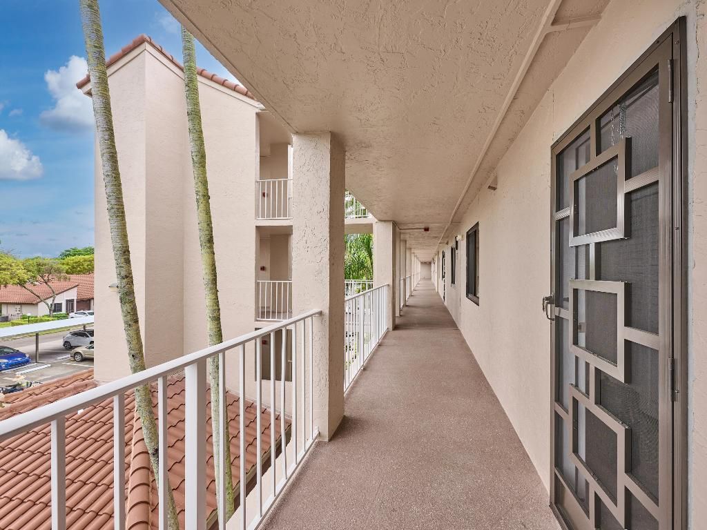 6193 Pointe Regal Circle, Unit 306, Delray Beach, FL 33484 Photo
