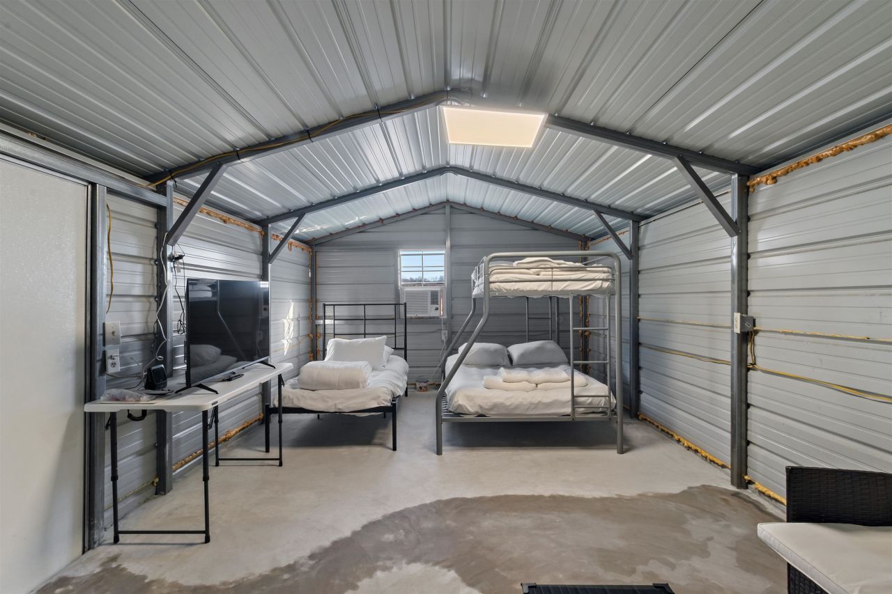 3429 River Rd. Photo 5