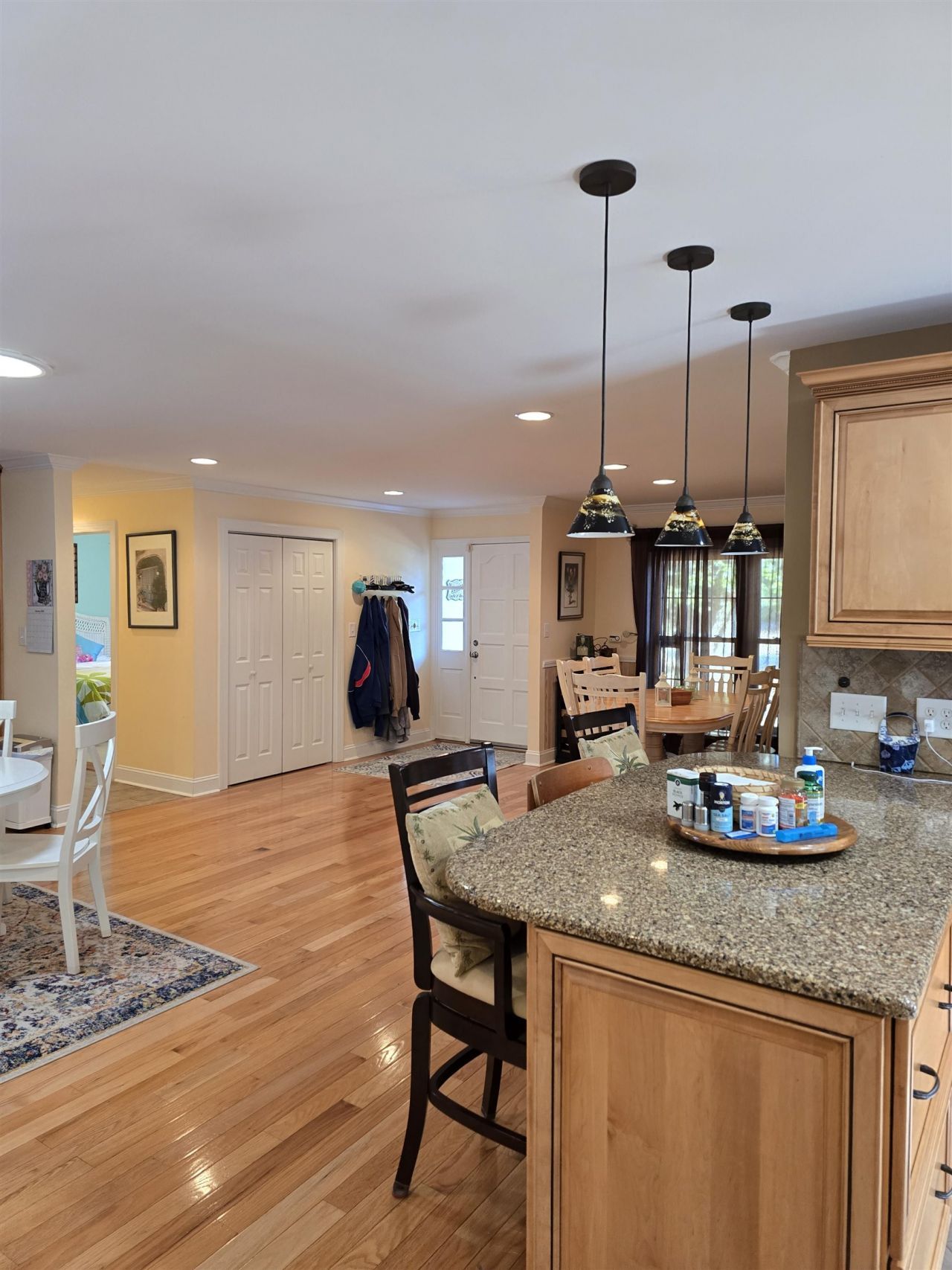 613 N 7th Ave. Photo 9