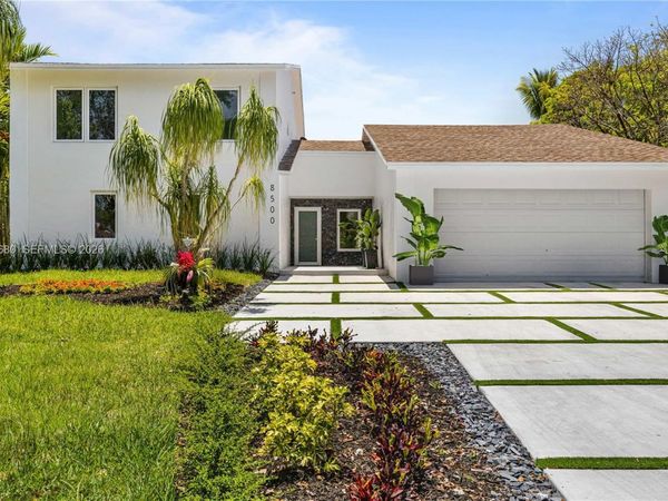 8500 SW 179th St, Palmetto Bay, FL 33157