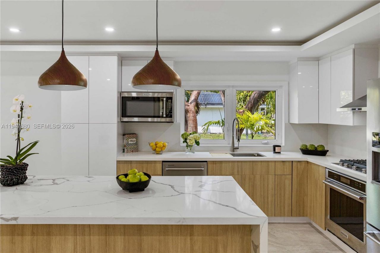 8500 SW 179th St, Palmetto Bay, FL 33157 Photo