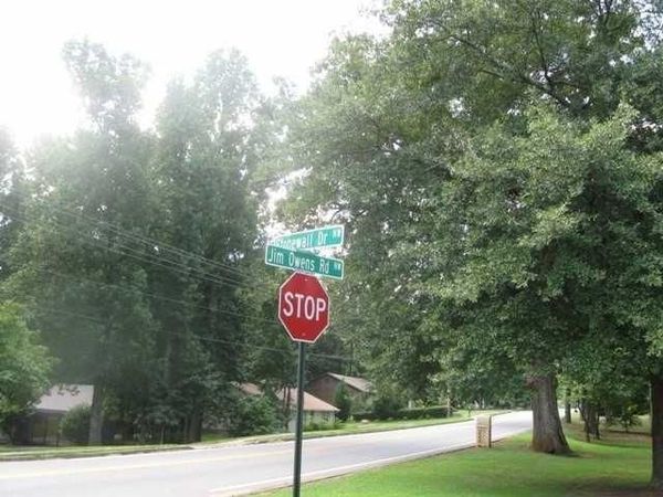 3649 Stonewall Drive NW, Kennesaw, GA 30152