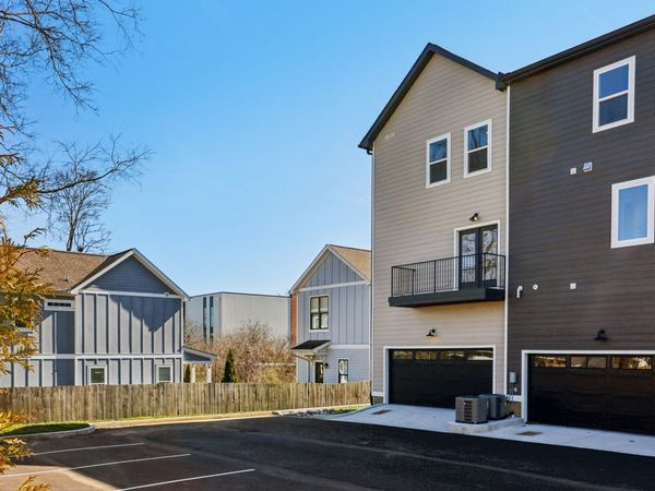 6124 Robertson Ave, Unit 15, Nashville, TN 37209
