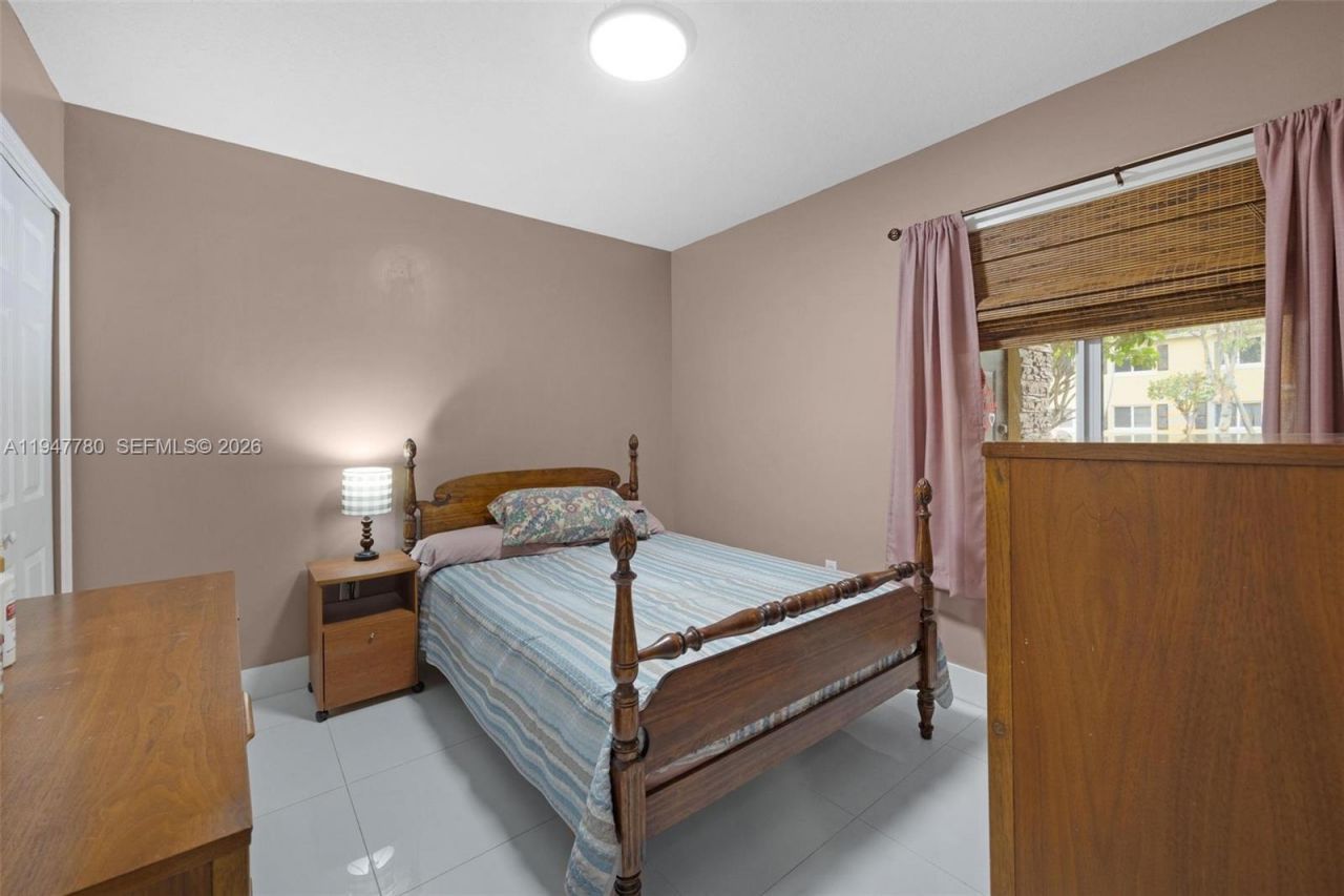 985 NE 33rd Ter, Unit 102, Homestead, FL 33033 Photo