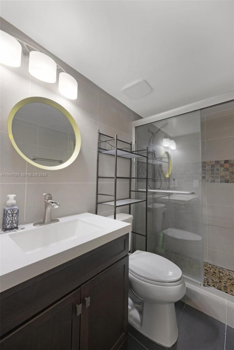 985 NE 33rd Ter, Unit 102, Homestead, FL 33033 Photo