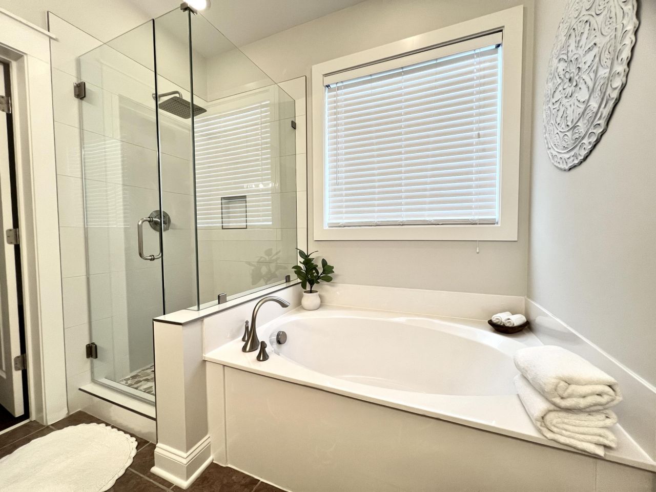 2402 Cambria Circle Photo 7