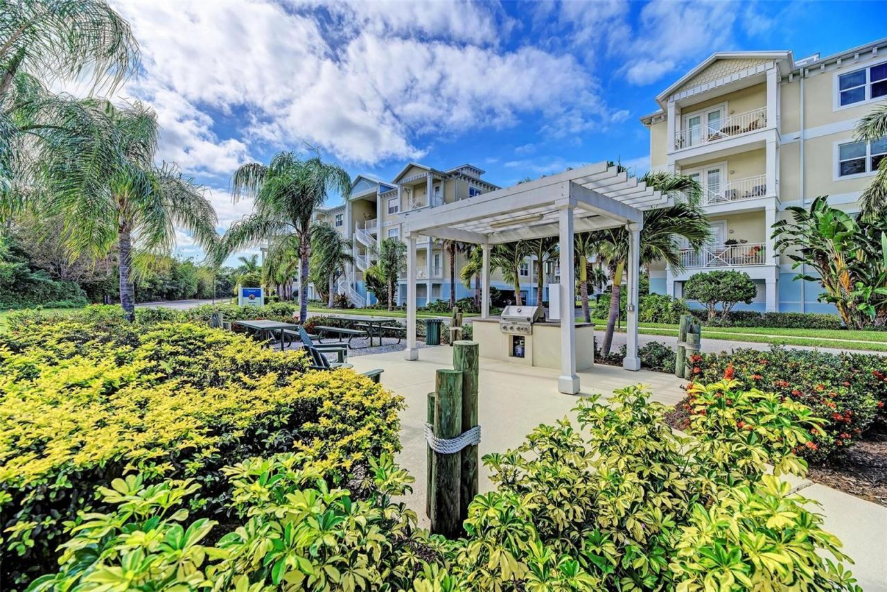 3412 79th Street Circle W, Unit 202, Bradenton, FL 34209 Photo