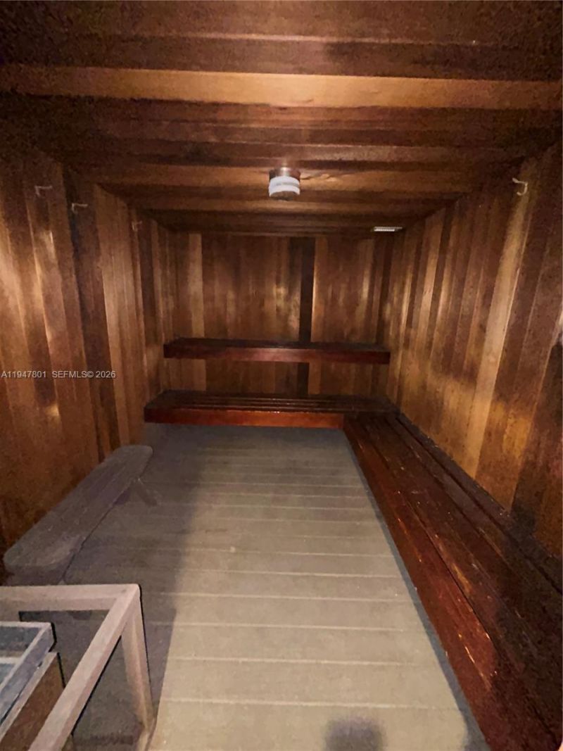 800 NE 195th St , Unit 409, Miami, FL 33179 Photo