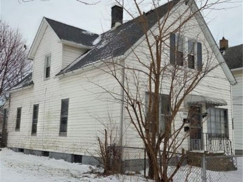 1101 E 66th Street, Cleveland, OH 44103 Photo 3