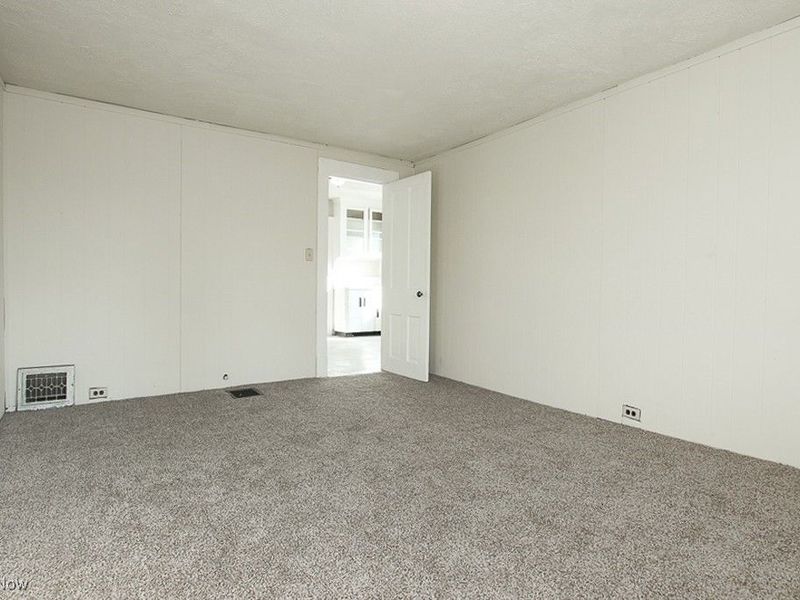 1101 E 66th Street, Cleveland, OH 44103 Photo 6