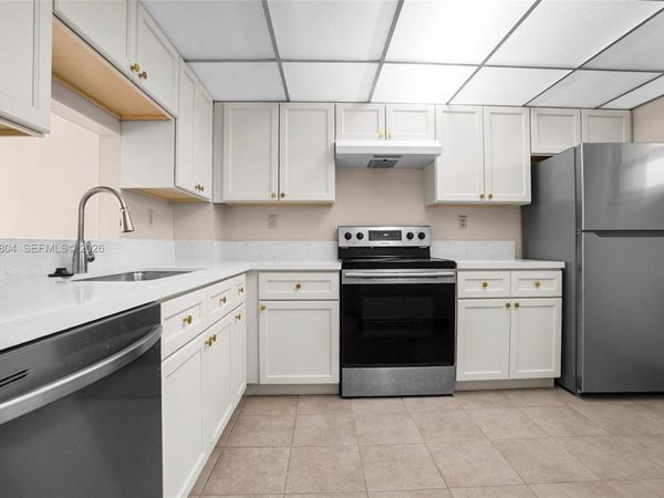 1100 NW 87th Ave, Unit 506, Coral Springs, FL 33071