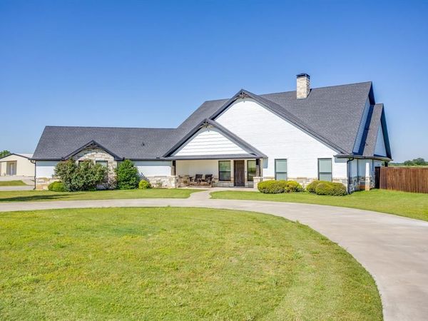 733 Fm 2652, Graham, TX 76450