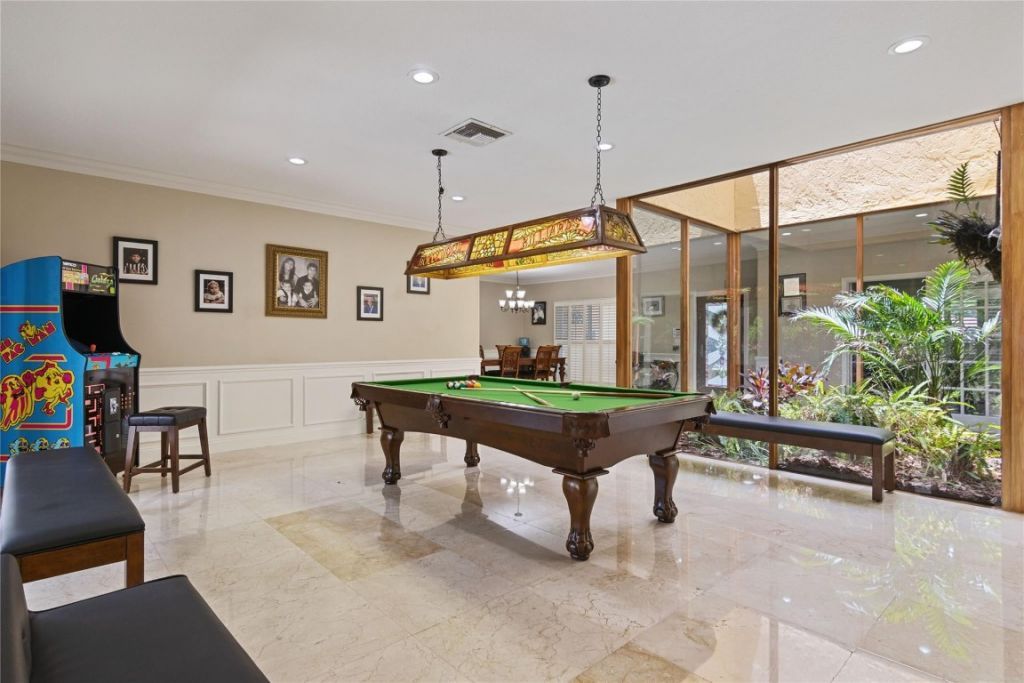 16686 Golfview Drive, Weston, FL 33326 Photo