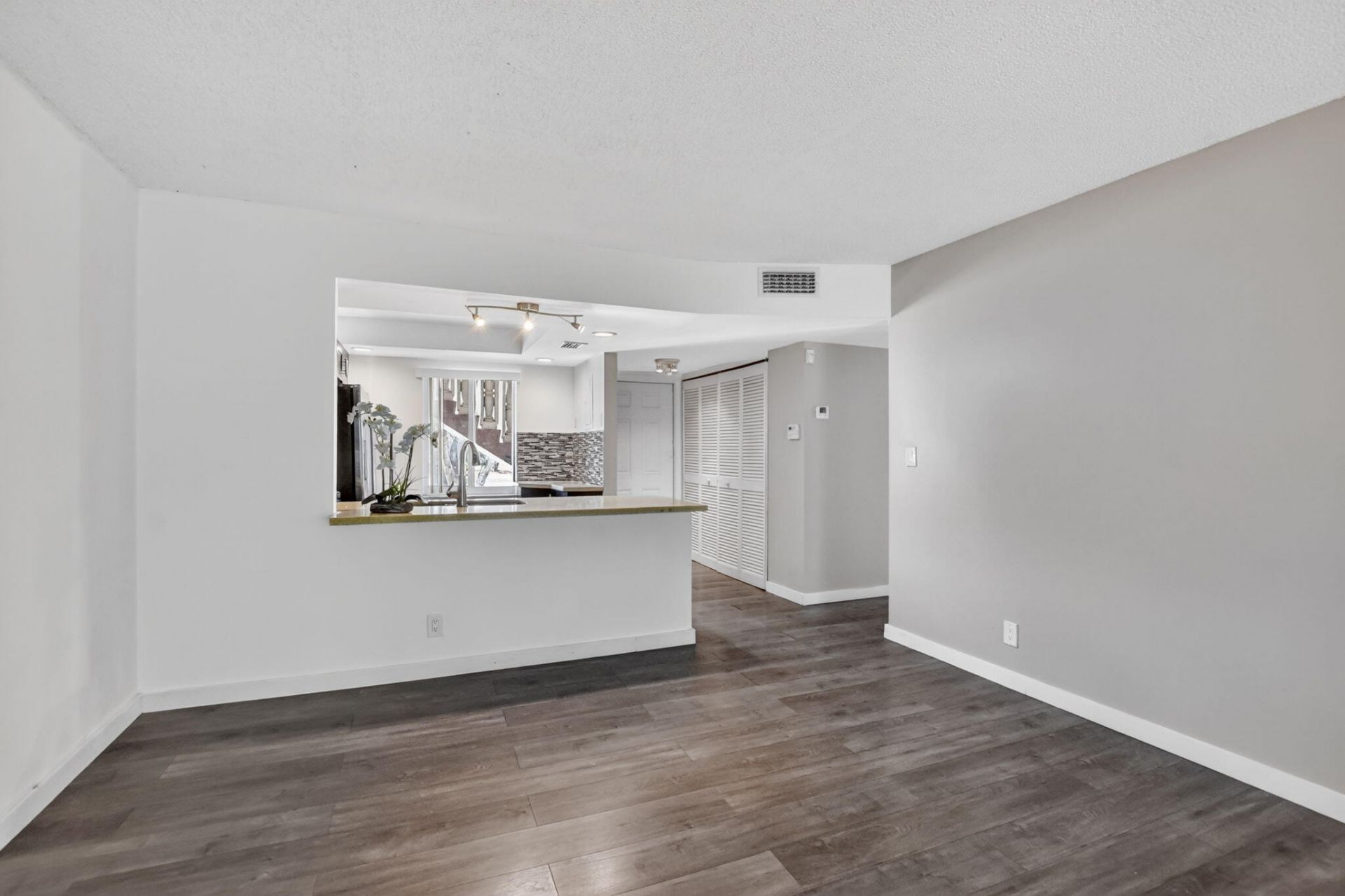 9220 SW 3rd Street, Unit 907, Boca Raton, FL 33428 Photo