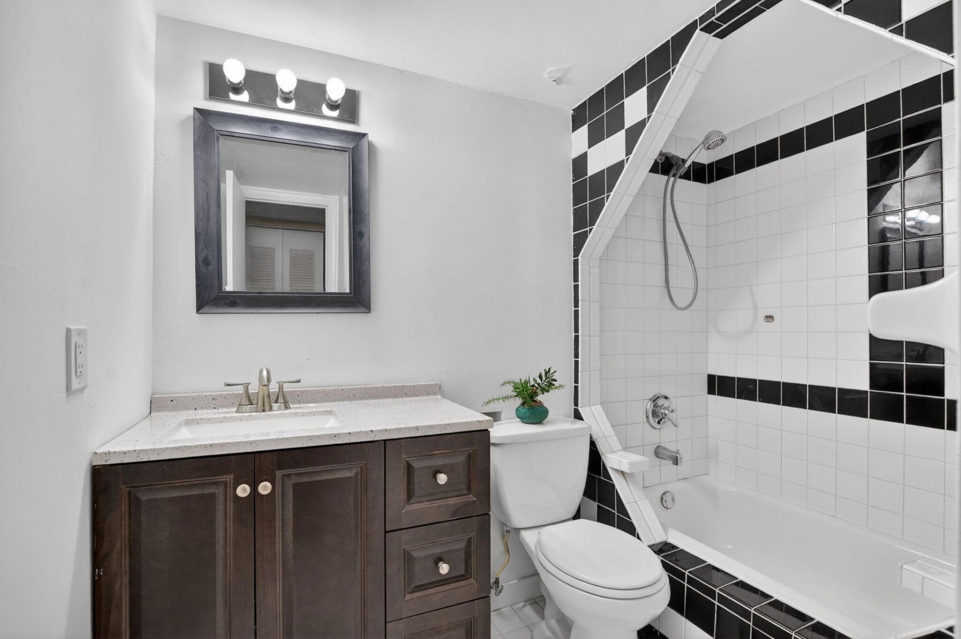 9220 SW 3rd Street, Unit 907, Boca Raton, FL 33428 Photo