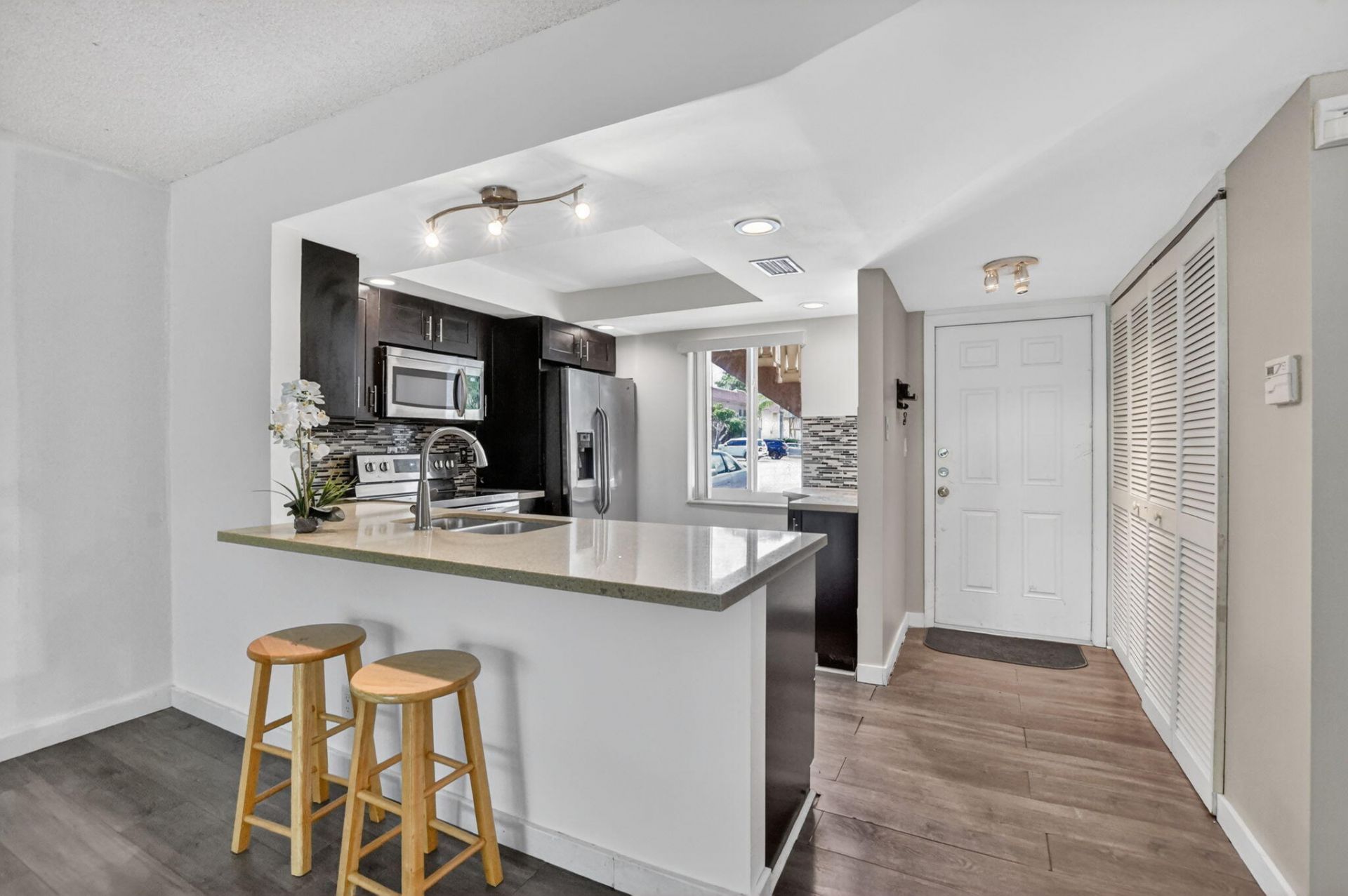 9220 SW 3rd Street, Unit 907, Boca Raton, FL 33428 Photo