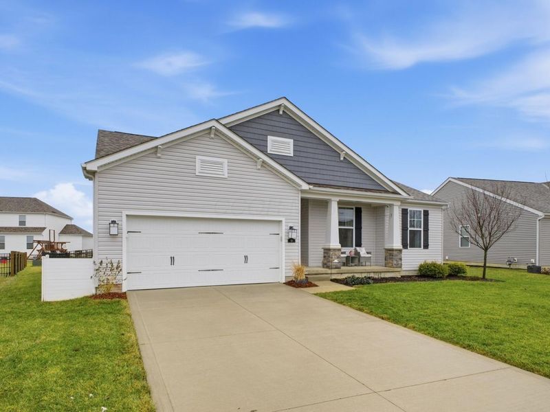 161 Rosewood Loop SE, Commercial Point, OH 43116 Photo 2